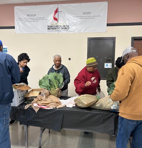 Participants at the Burns Foundation's Food Farmacy